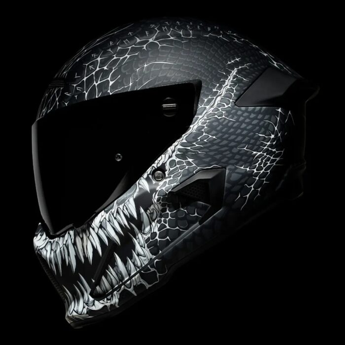 8BB00Eaio3-700x700-1.jpg